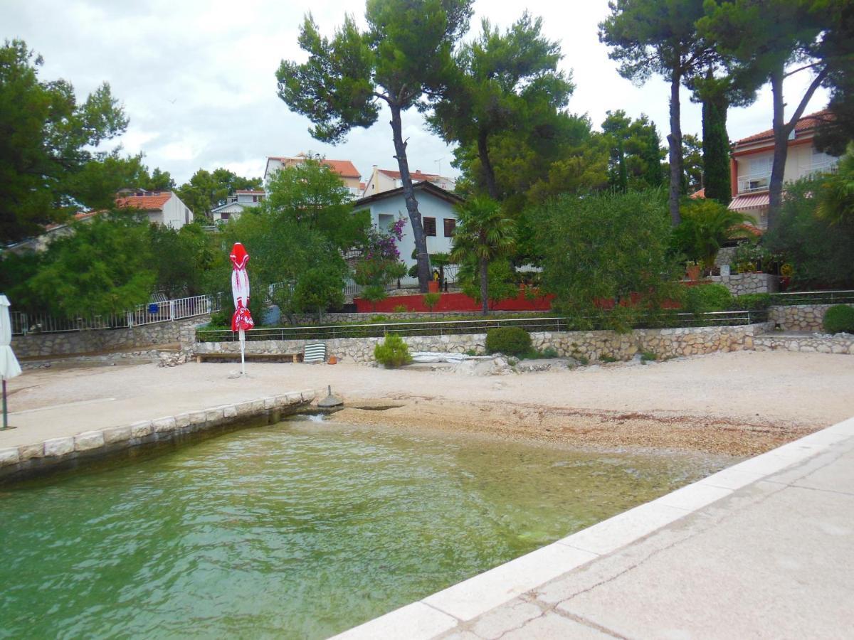Holiday Home Oleander Žaborić Eksteriør billede
