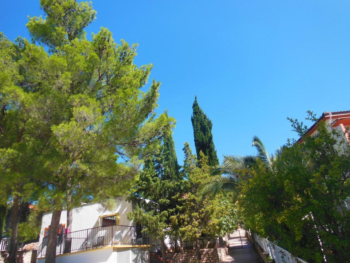 Holiday Home Oleander Žaborić Eksteriør billede